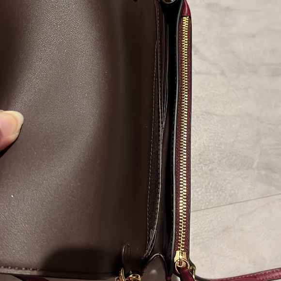 Coach Bells Crossbody bag Wallet Clutch coated canvas Collectible
Holiday NWT - Picture 8 of 16